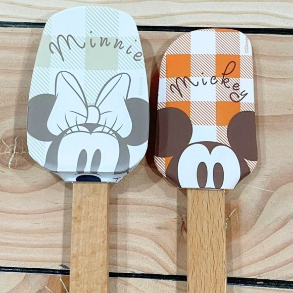 5/$20 NEW 2Pk Mickey & Minnie Heat Resistant Silicone Spatula & Spoon Set NWT - Picture 3 of 6